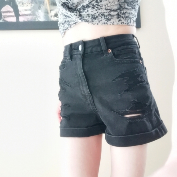 00 black ripped mom shorts, brand new - Picture 8 of 10
